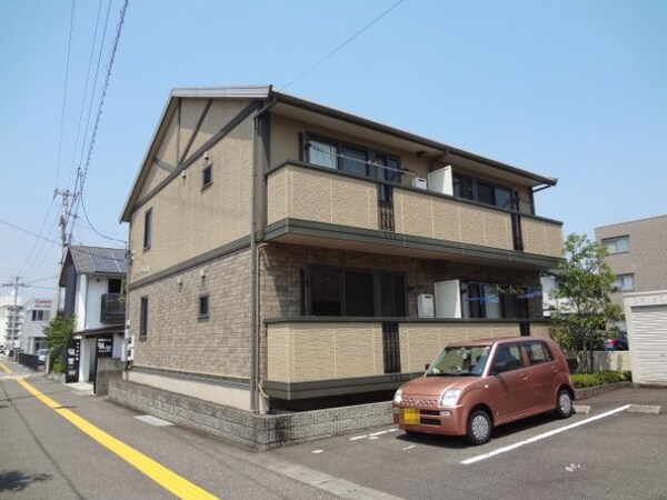 外観(現況が相違する場合は現況を優先致します。)