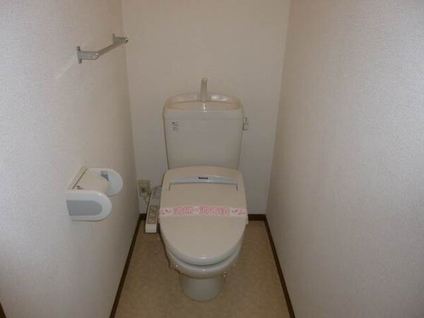 トイレ(2021年10月撮影※現況を優先します。)