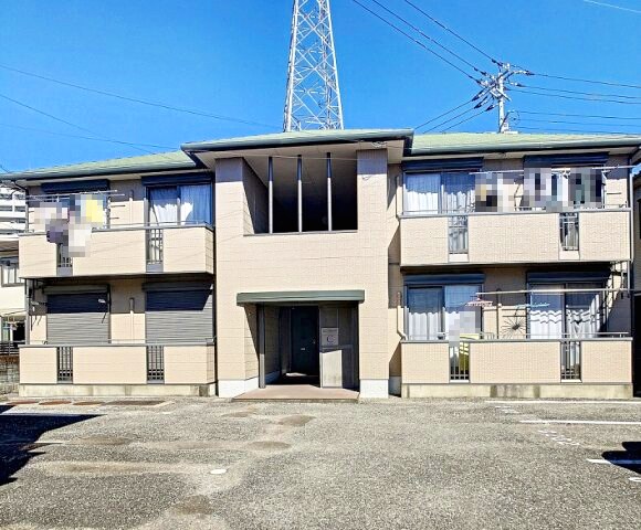 物件外観写真1　(2022年10月撮影)