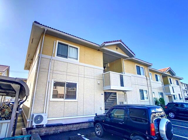 物件外観写真1　(2024年11月撮影)