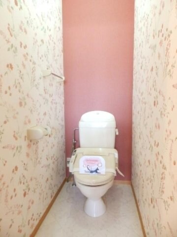 物件内観写真8　(トイレ（温水洗浄暖房便座）)