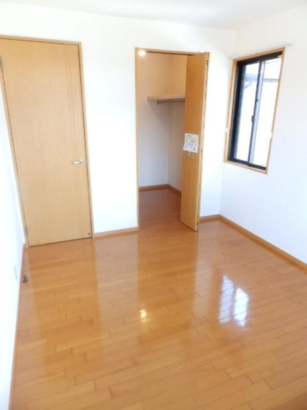 内装他(北洋室＆ウォークインクローゼット)