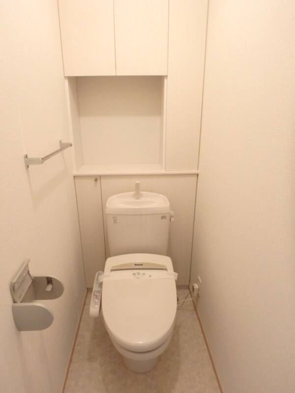 トイレ(温水洗浄暖房便座)