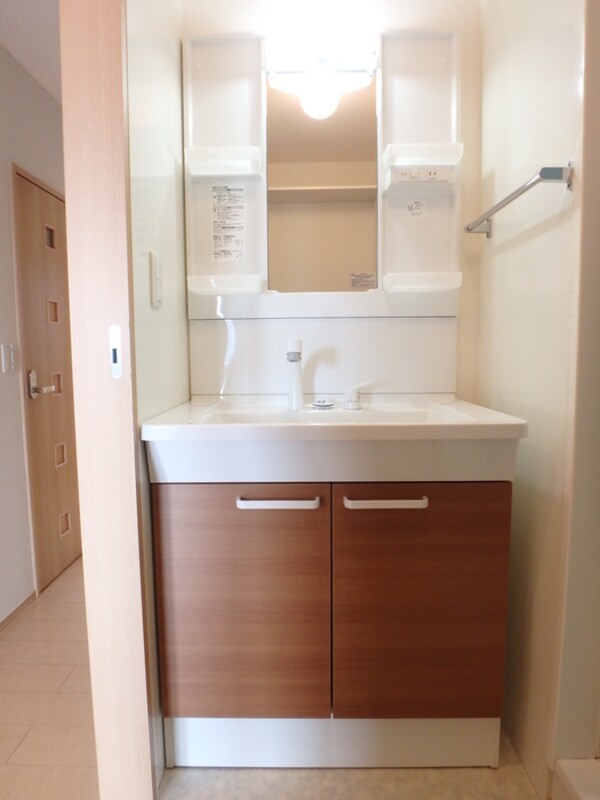 独立洗面台(洗髪洗面化粧台)