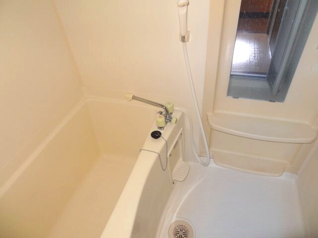 物件内観写真4　(2018年9月撮影)