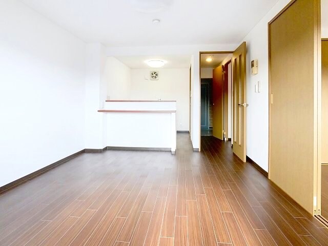 物件内観写真3　(2025年10月撮影)