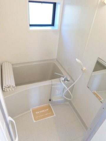 物件内観写真7　(バス・トイレ別)