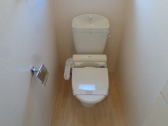 物件内観写真6　(温水洗浄暖房便座)
