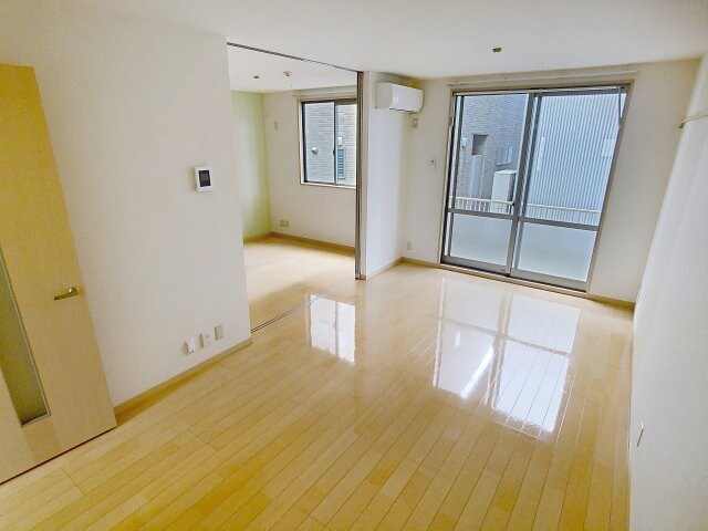 物件内観写真2　(2025年10月撮影※現況を優先します。)