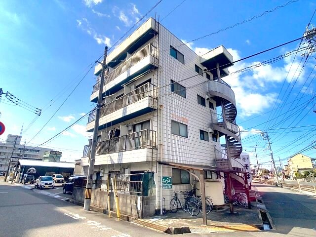 物件外観写真1　(2025年2月撮影)