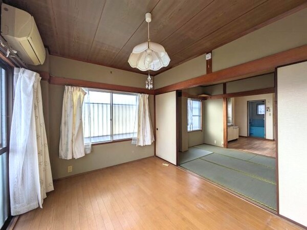 洋室(2025年1月撮影※現況を優先致します。)