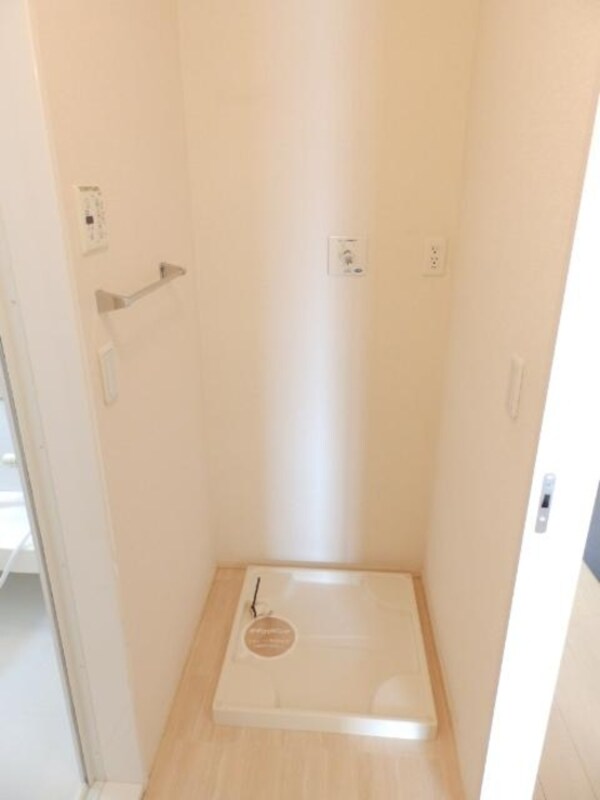 建物設備(洗濯機置き場)