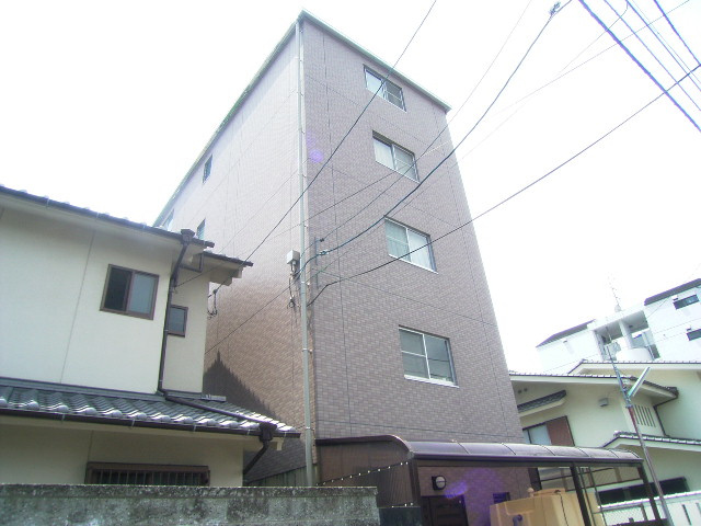 クリスタルハイツ