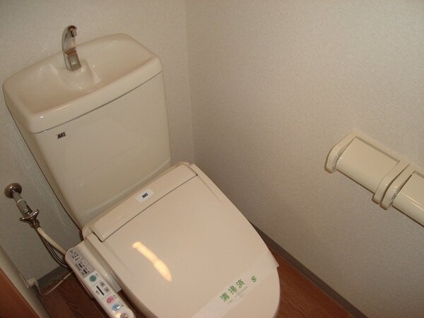 トイレ(シャワー付トイレ)