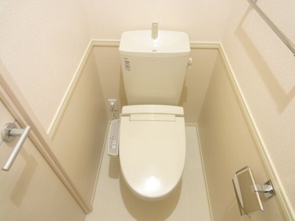 トイレ(温水洗浄暖房便座)