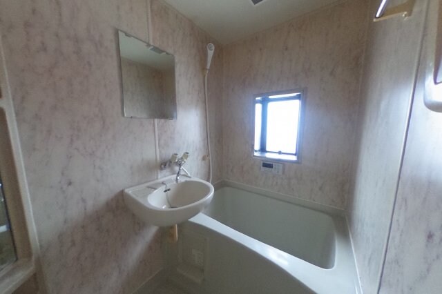 物件内観写真4　(2019年7月撮影)