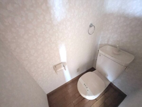 トイレ(2024年6月撮影※現況を優先致します。)