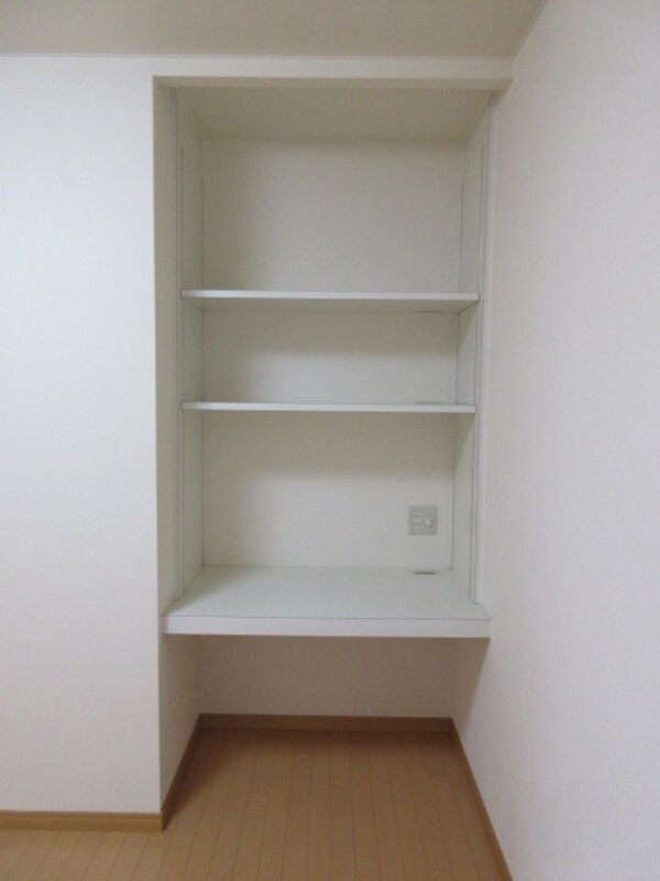 収納(2階別室の参考写真です。現況を優先します。（202）)