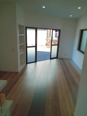 物件内観写真6　(現況が相違する場合は現況を優先致します。)