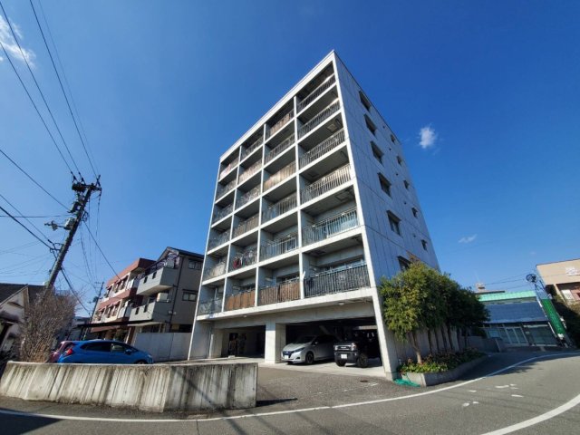 カーサ地球33番地
