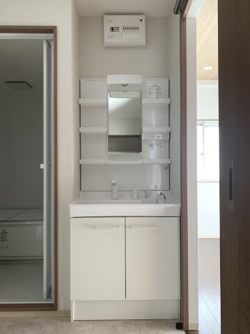 物件内観写真6　(現況を優先します。（撮影時期：2023年11月）)