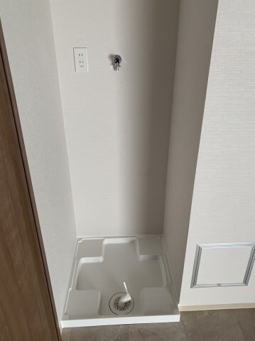 物件内観写真7　(現況を優先します。（撮影時期：2023年11月）)