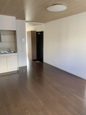 物件内観写真8　(現況を優先します。（撮影時期：2023年11月）)