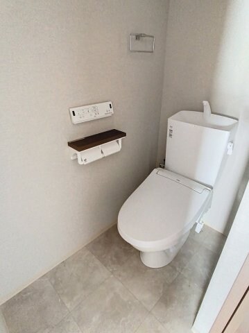 物件内観写真5　(現況を優先します。（撮影時期：2024年7月）)