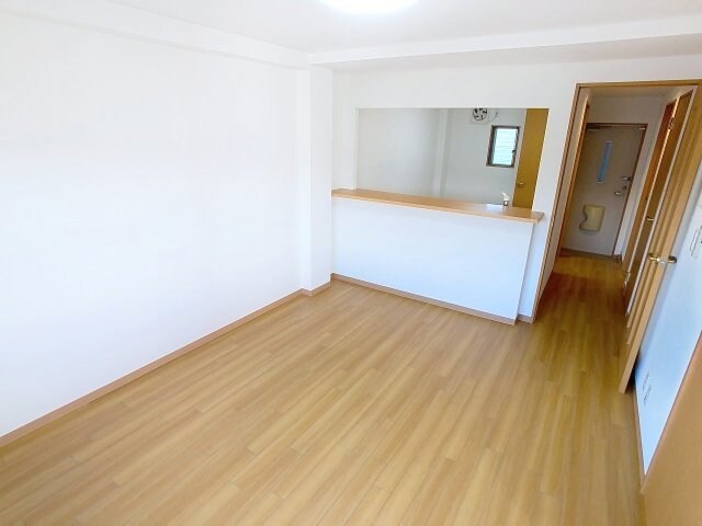 物件内観写真3　(2025年10月撮影)