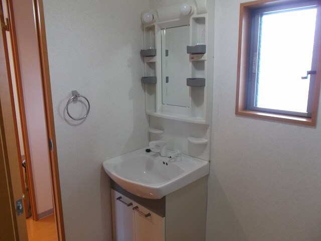 物件内観写真6　(3階別室の参考写真です。現況を優先します。（302）)