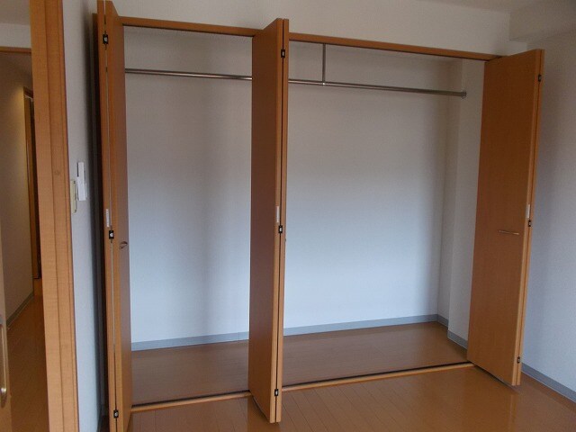 物件内観写真9　(3階別室の参考写真です。現況を優先します。（302）)