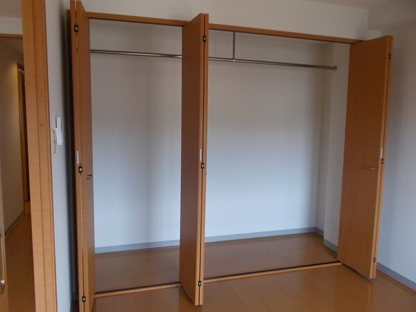 収納(3階別室の参考写真です。現況を優先します。（302）)