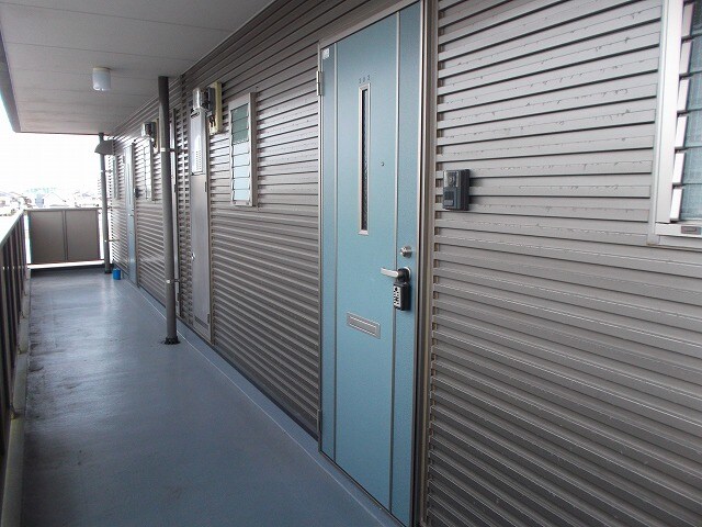 物件内観写真16　(3階別室の参考写真です。現況を優先します。（302）)