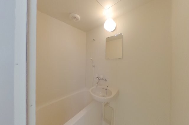 物件内観写真3　(2022年11月撮影)