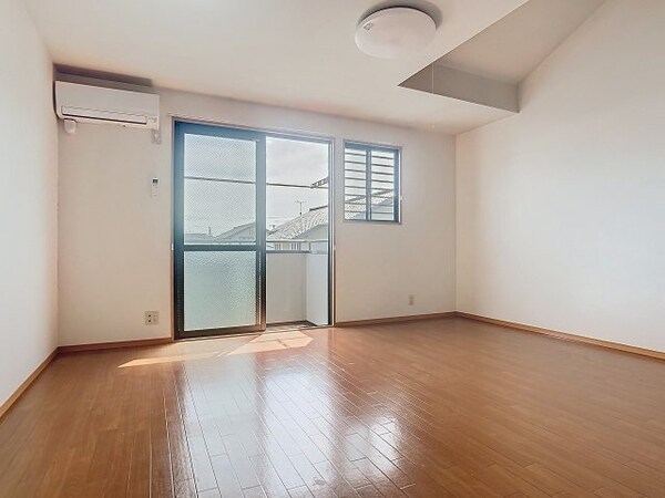 居室(2025年9月撮影※現況を優先します。)