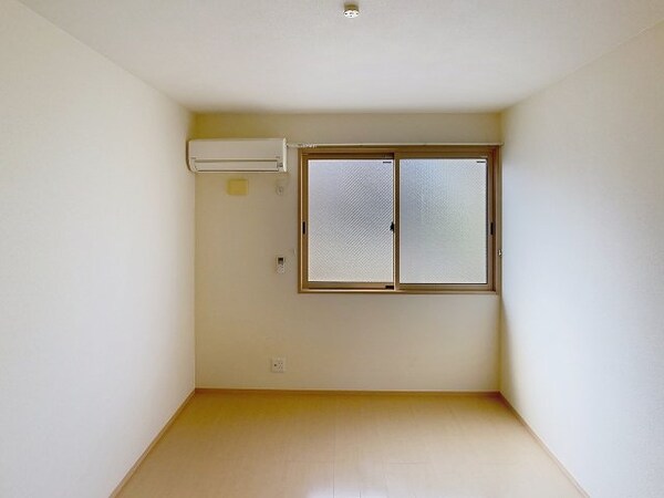 洋室(2025年8月撮影)