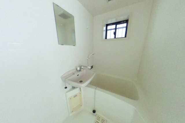 物件内観写真4　(2022年6月撮影※現況を優先します)