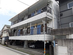 中元コーポ外観写真