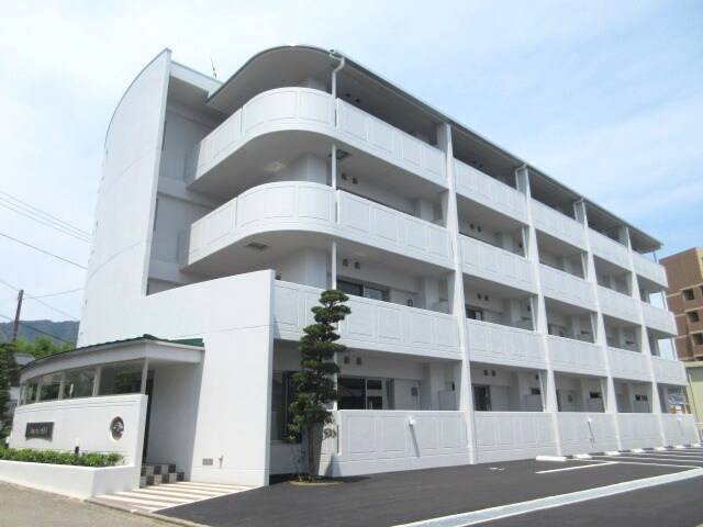 物件外観写真1　(2016年7月撮影)