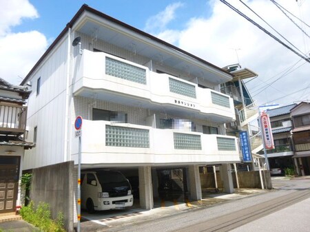 新井マンション外観写真