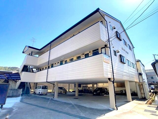 物件外観写真1　(2025年3月撮影)