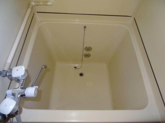 物件内観写真5　(同間取り別室(201)の写真です。現況を優先致します。)