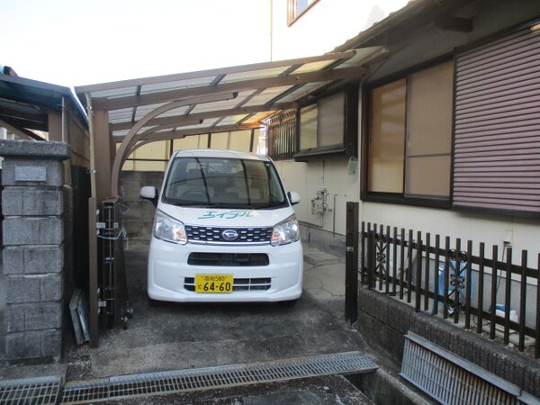 駐車場(現況が相違する場合は現況を優先致します。)
