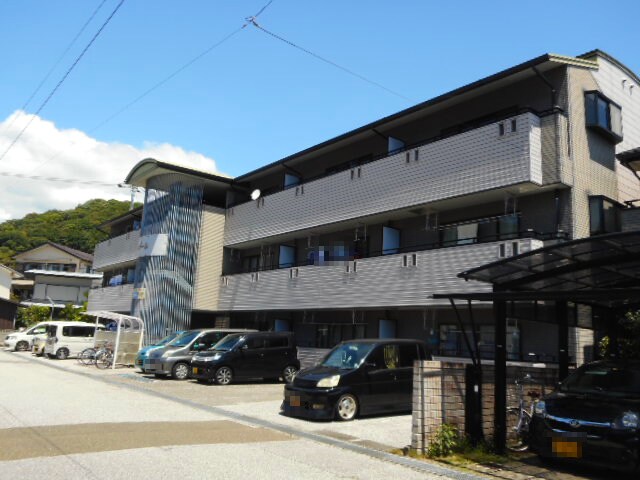 物件外観写真1　(2017年7月撮影)