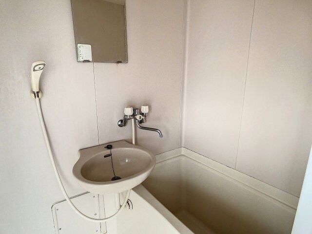 物件内観写真4　(2022年12月撮影)