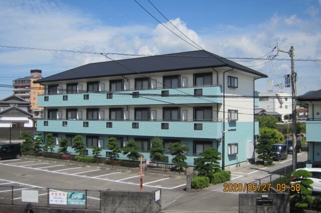 物件外観写真1　(現況が相違する場合は現況を優先致します。)