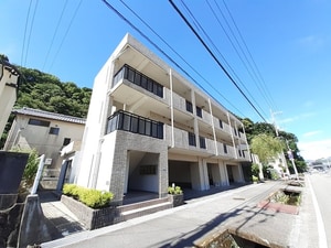 川島第２マンション外観写真