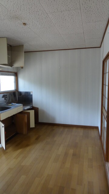 物件内観写真10　(写真と現況が相違する場合は現況を優先致します。
2021.3)