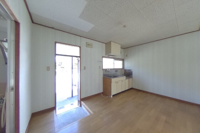 物件内観写真11　(写真と現況が相違する場合は現況を優先致します。
2021.3)