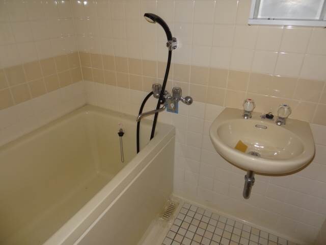 物件内観写真4　(2018年10月撮影)